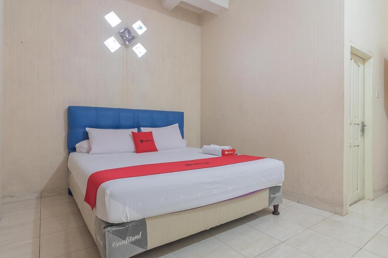 Hotel Reddoorz Syariah Near Terminal Batu Ampar 2 Balikpapan  Exterior foto